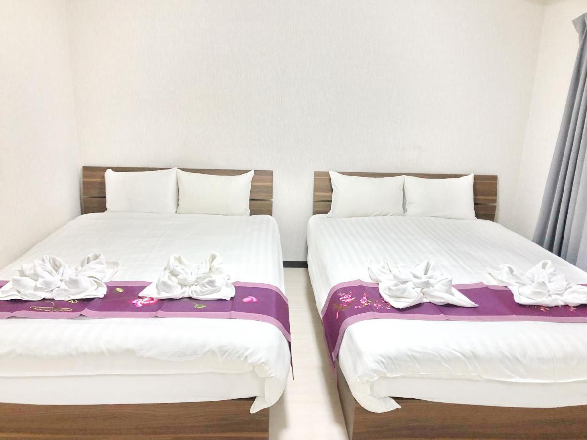 Court Saiwaicho Appartement Osaka Buitenkant foto
