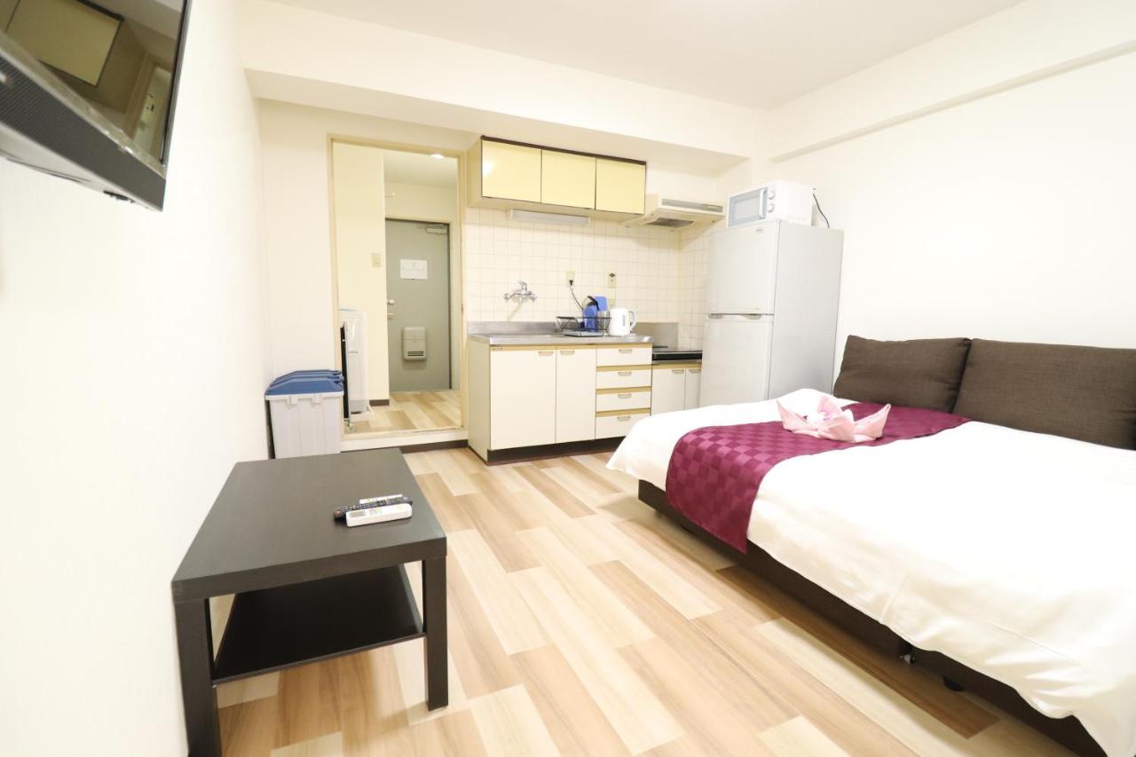 Court Saiwaicho Appartement Osaka Buitenkant foto